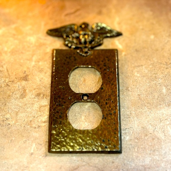 Vintage Hammered Metal Eagle Outlet Plate - Picture 1 of 6